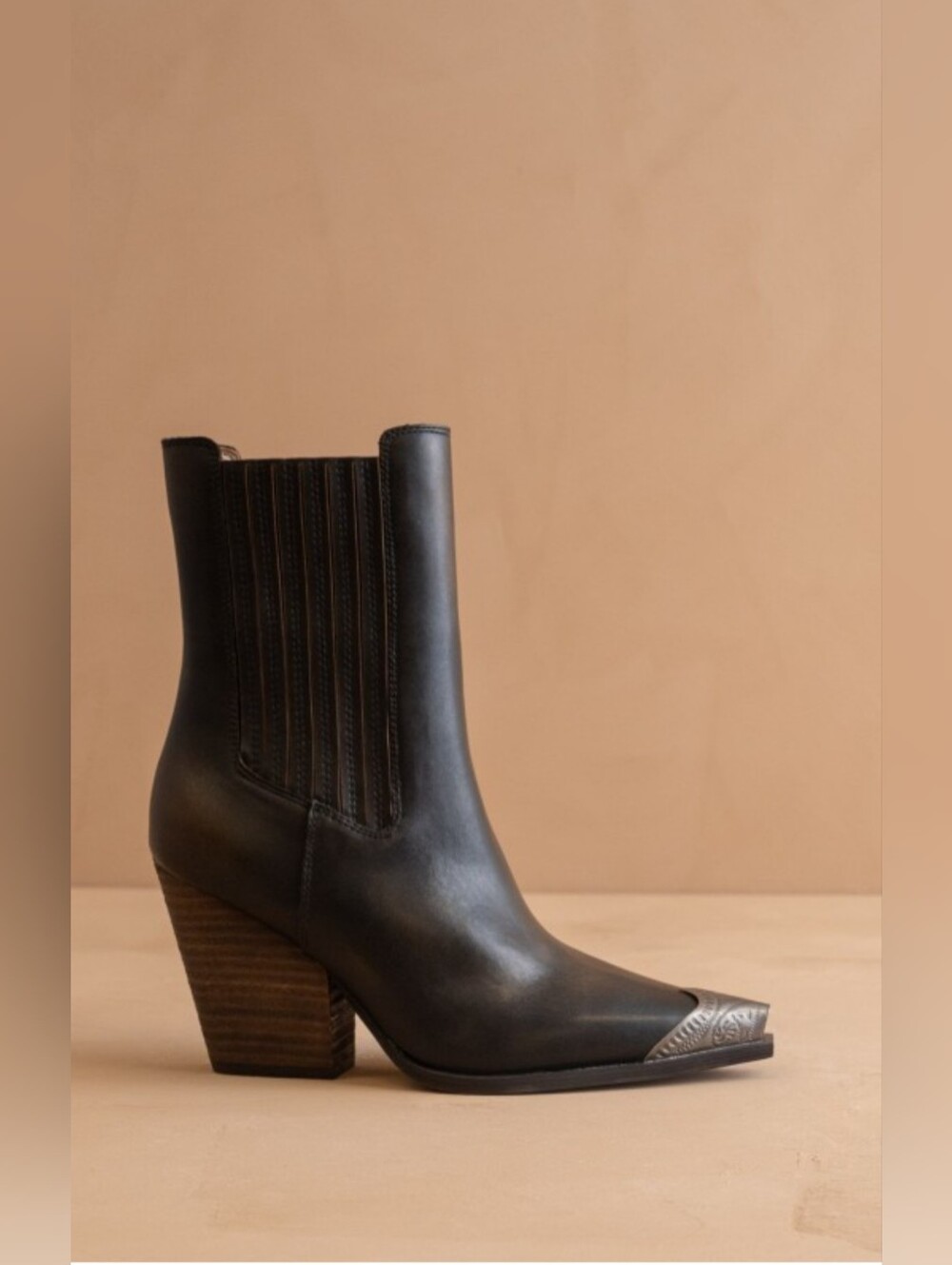 The Arizona Western Chelsea Booties Metal Toe Block Heel